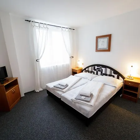 Hotel Peliny Chocen